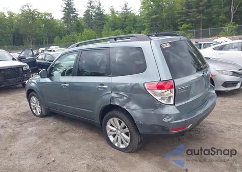 2012 Subaru Forester 2.5X Premium из США, поврежденный, VIN JF2SHADC6CH446639